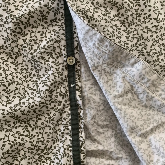 flower, leaf pattern shirt - Picture 2 of 3